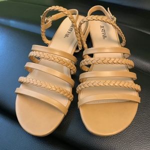 Super cute Sandals for your winter vacation